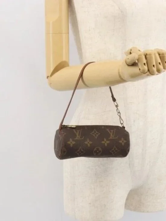 LOUIS VUITTON Monogram Papillon Pouch LV Auth - Picture 15 of 16